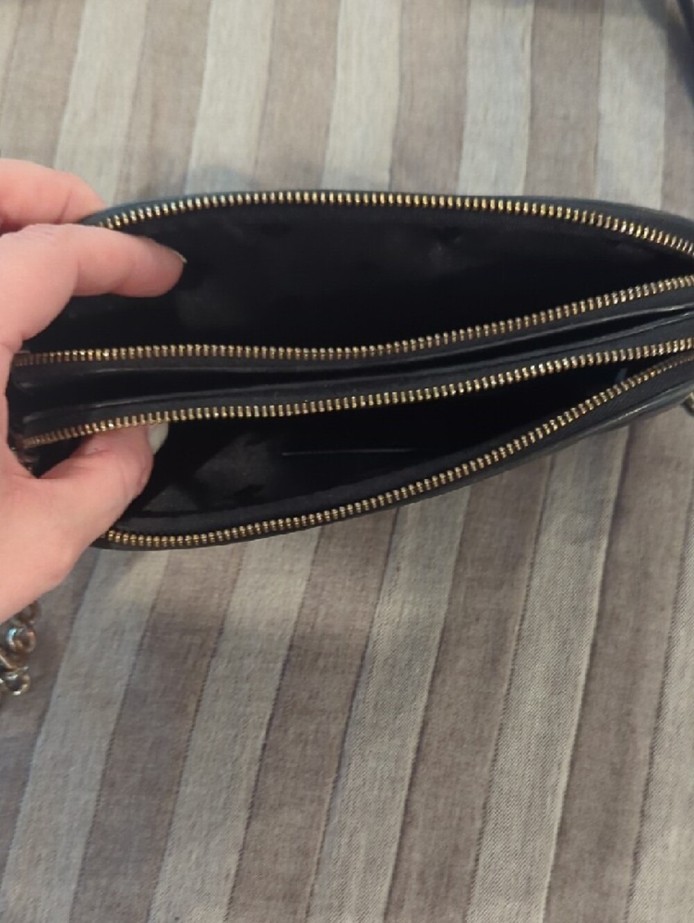 kate spade Black Quilted Leaf-Pattern Crossbody Bag - Picture 9 of 10